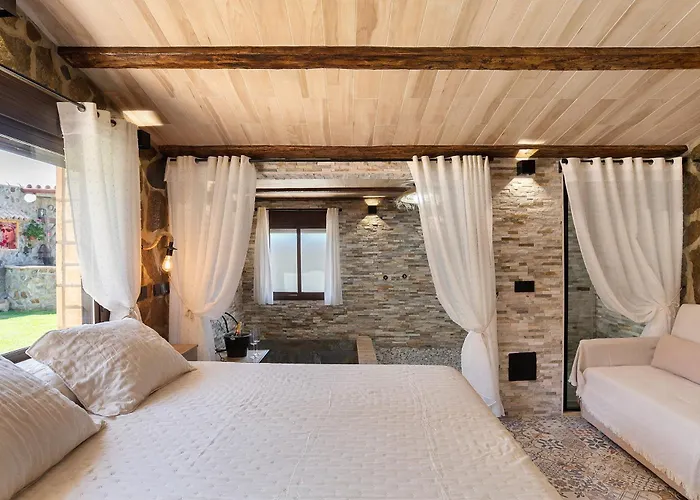 Holiday home Loft Abanderao Piscina Y Jacuzzi